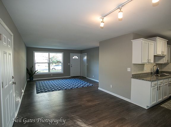 5th image of 169 Mayfield Dr