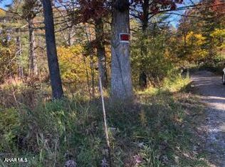 1109 Amelia Ave, Altoona, PA 16601