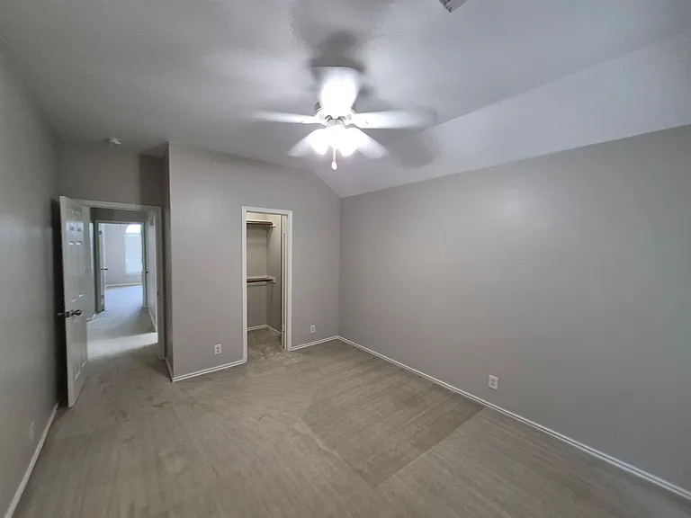 712 Moss Wood — Photo 34