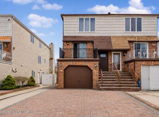 358 Adams Ave, Staten Island, NY 10306