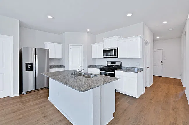3 bed, 1615 sqft, $2,250 — Photo 2