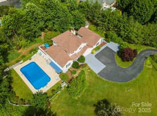 12 Apple Tree Way, Asheville, NC 28805