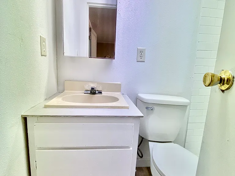 109 Harmons Way — Photo 15
