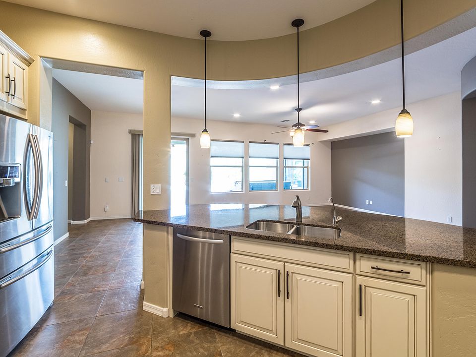 1st image of 3428 N Acacia Way