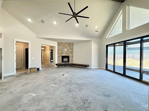 4th image of 3610 Beaverhead Way