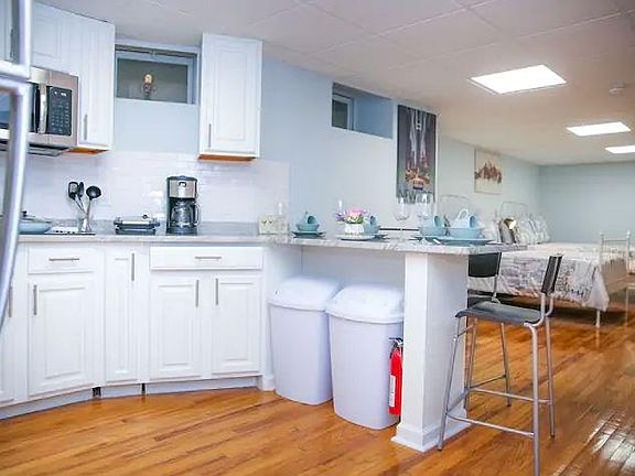 5th image of 378-380 Market St #1R