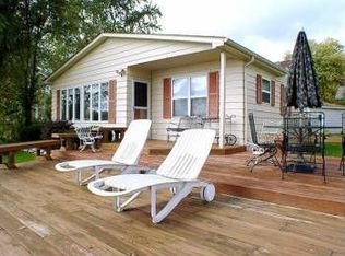10530 Runyan Lake Ct, Fenton, MI 48430