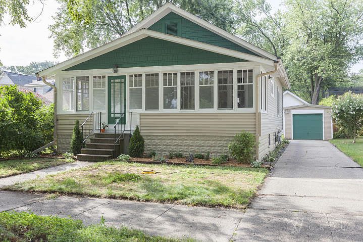 1st image of 16 W 22nd St