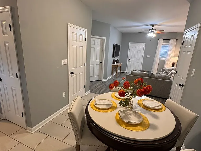 1121 Jones Ave NW #B — Photo 5