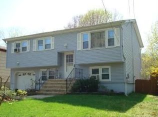 514 Atlas Rd, Landing, NJ 07850