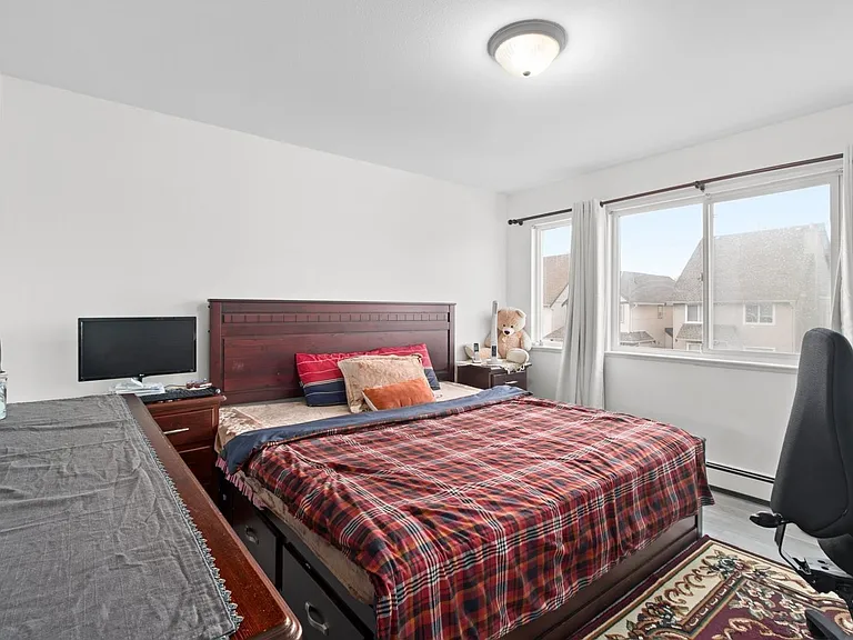 126XX Hampton Ct — Photo 3