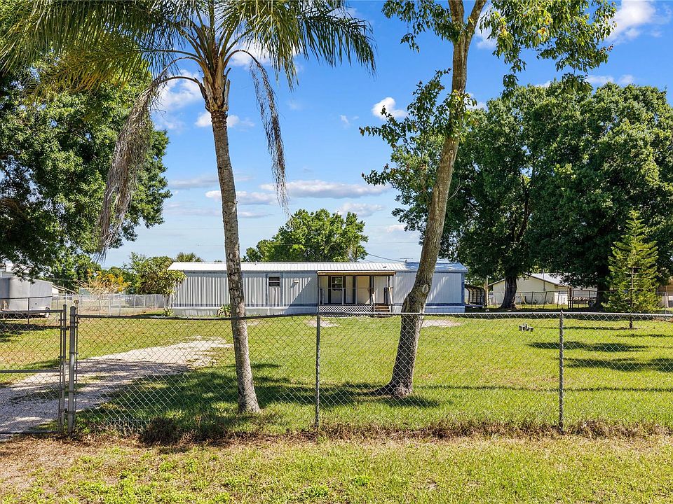 1st image of 8827 SE 59th Street