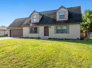 977 Garfield Ave, Newark, OH 43055
