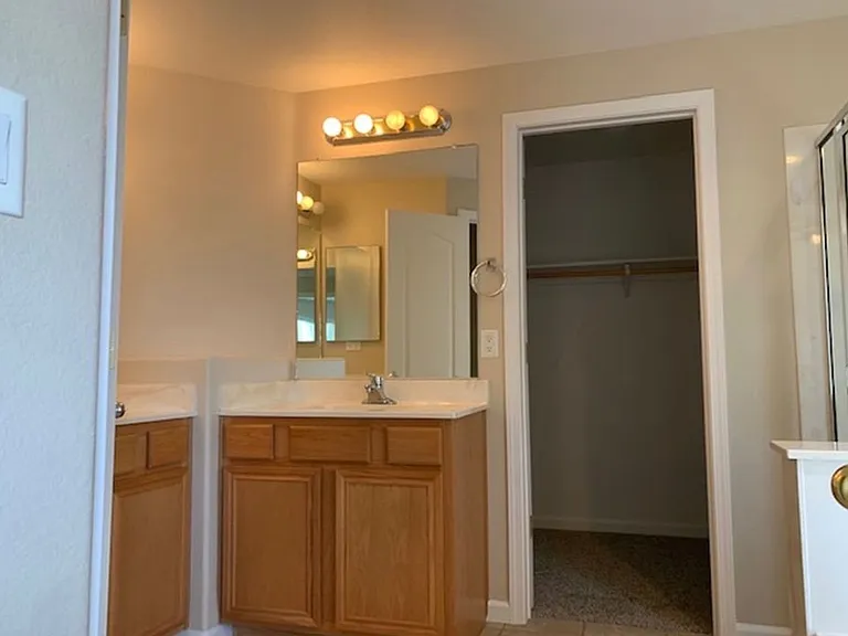 10180 Hampton Park Dr — Photo 7