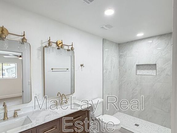 5th image of 1015 E Concorda Dr