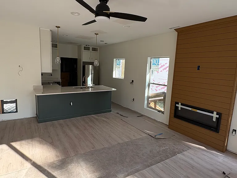 406 Saint Clair Ave — Photo 9