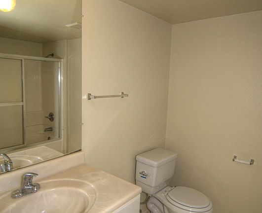 5th image of 15112 S Berendo Ave APT 3
