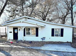 413 S 26th St, Herrin, IL 62948