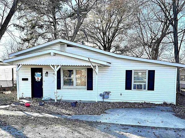 413 S 26th St, Herrin, IL 62948