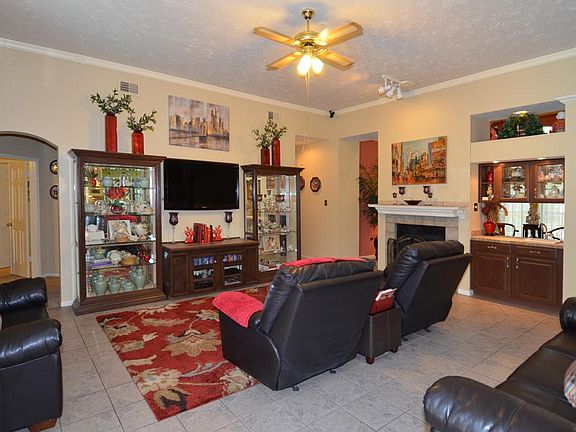4th image of 18815 Walden Forest Dr