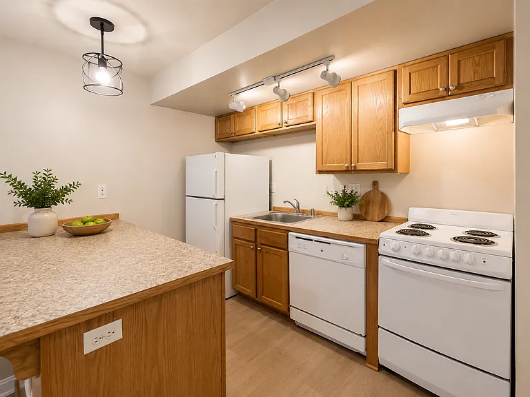 10550 Midvale Ave N #4 — Photo 4