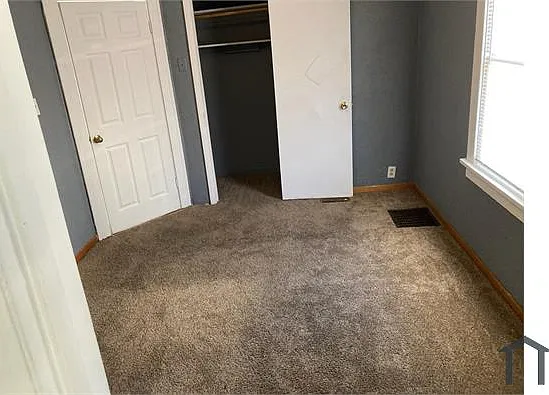 2 bed, 1000 sqft, $1,350 — Photo 2