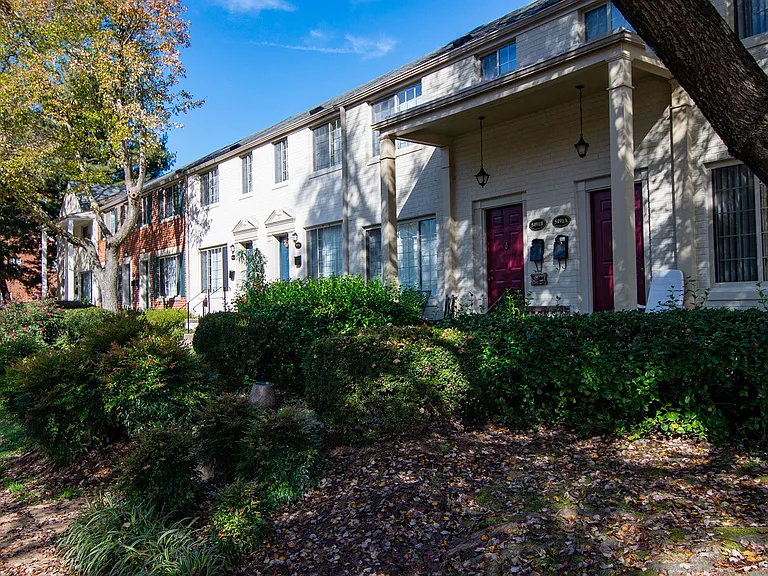 Brookville Townhomes Exterior 32