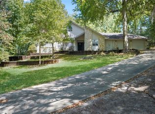 160 Lake Oaks Blvd, Coldspring, TX 77331