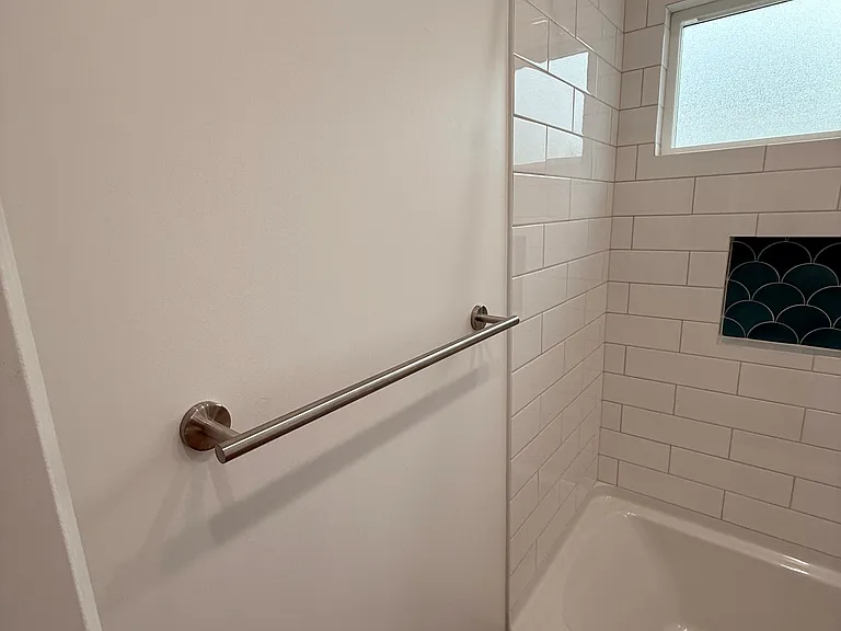 1509 N Hollywood Way #C — Photo 11