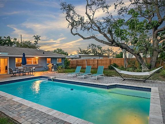 3rd image of 14626 WILDWOOD DRIVE