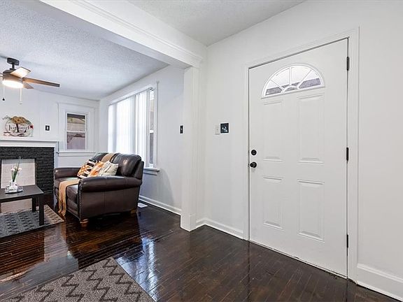 3rd image of 650 Parallel Ave