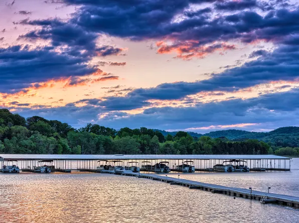 5036 Serenity Dr, Mooresburg, TN 37811