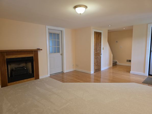 21 Midline Rd #2