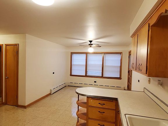 2nd image of 7033 W Diversey Ave