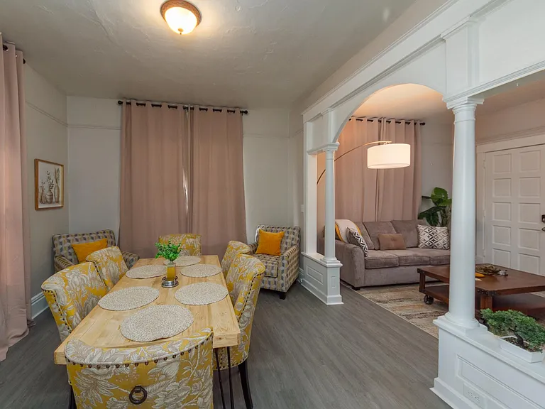 2219 W Broadway Ave #1 — Photo 6