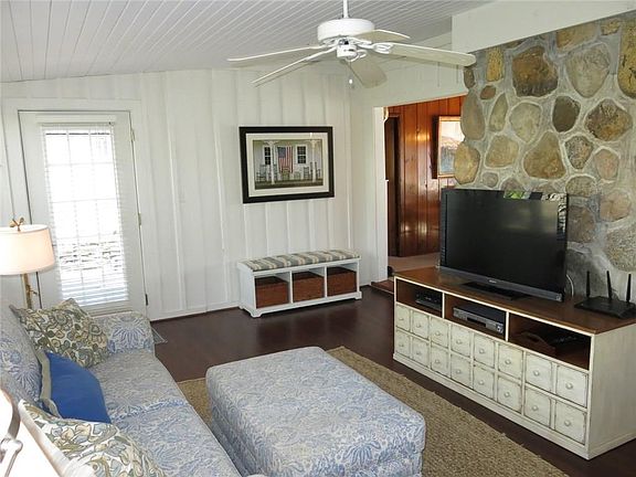 5th image of 4366 Lincolnwood Dr