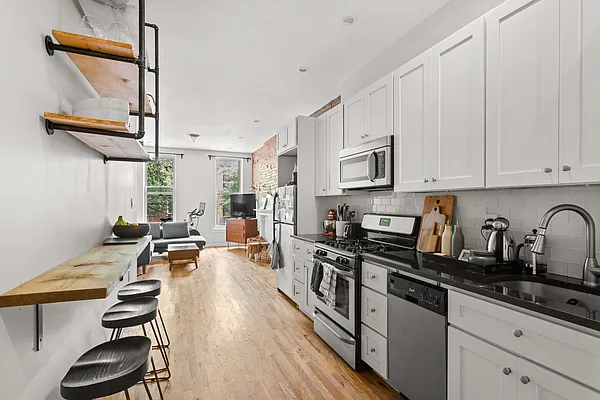 Rented by Compass | media 11