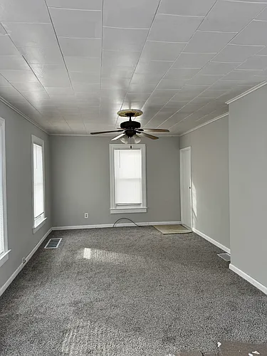 147 Newton Ave Photo 1