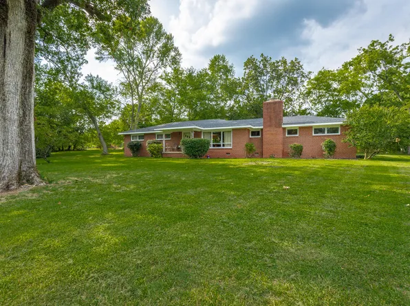 109 Park City Rd, Rossville, GA 30741