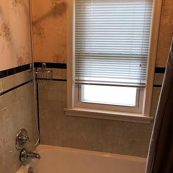 2111 W Forteen Mile Rd — Photo 17