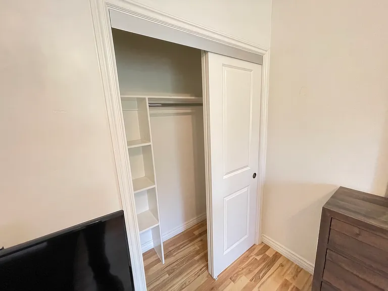 228 Shady Oak Rd — Photo 5