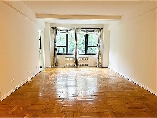 1st image of 30 E 37th St APT 4G
