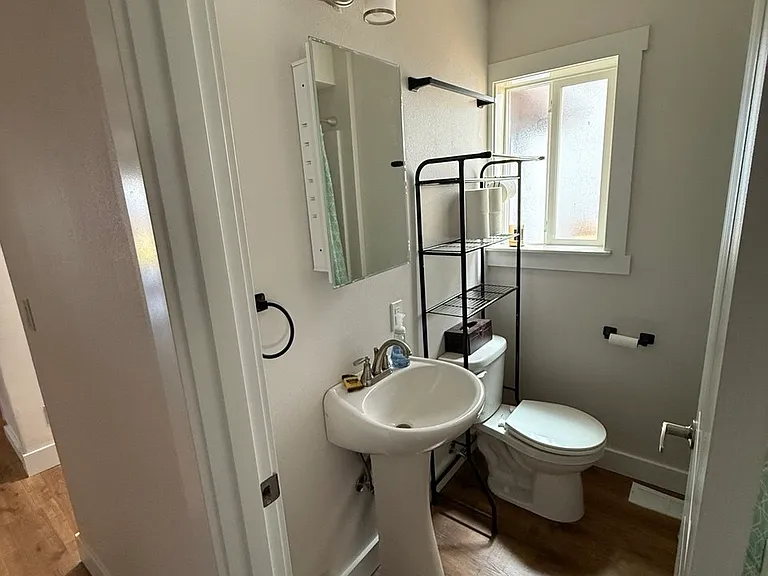8809 N Dwight Ave — Photo 11