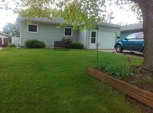 708 S Iowa St, Mitchell, SD 57301