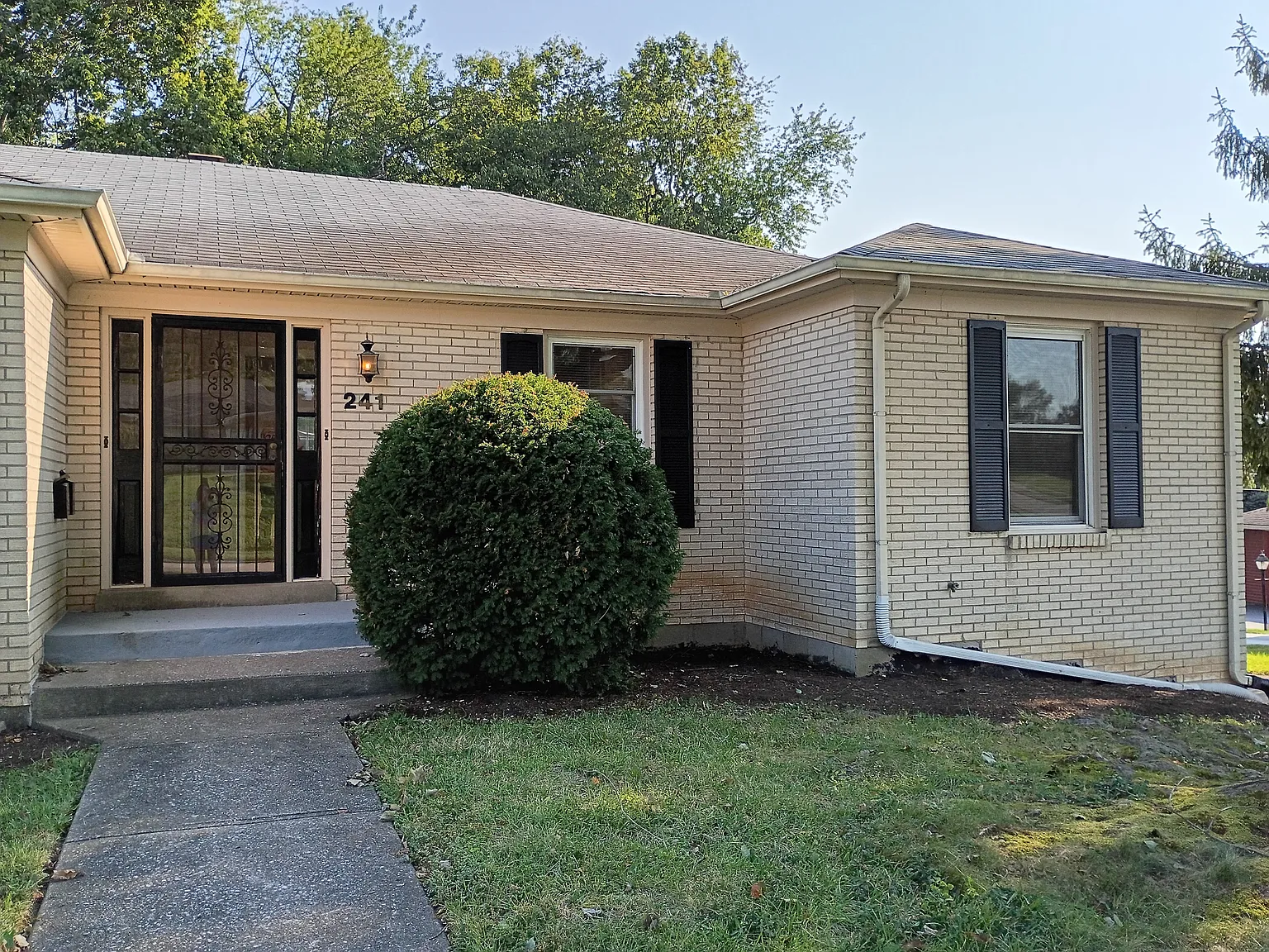 3 bed, 1500 sqft, $1,850 — Photo 3