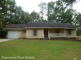 9309 Castle Falls Cir, Fayetteville, NC 28314