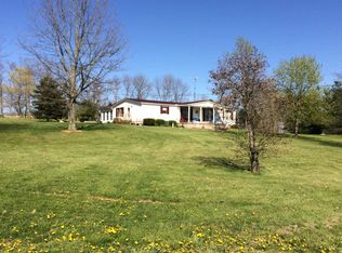7087 Oak Woods Rd, Maysville, KY 41056