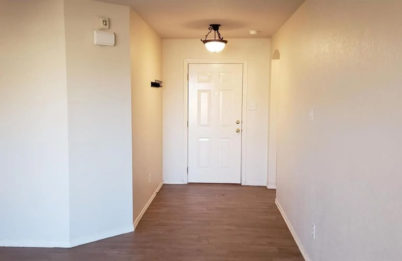 Penny Ln, Burleson — Photo 3