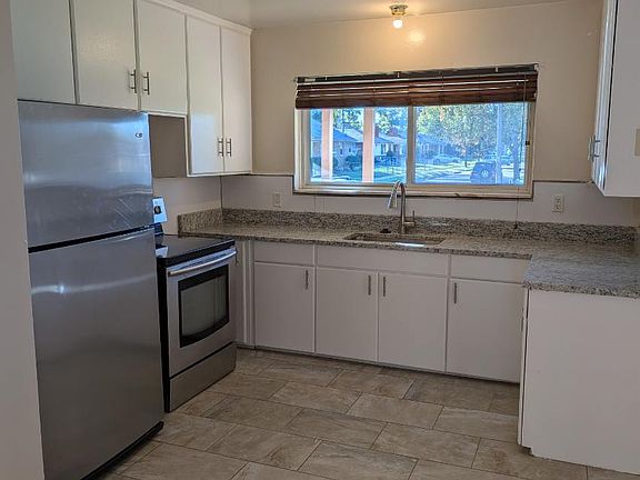 3rd image of 12800 Dartmouth Ave