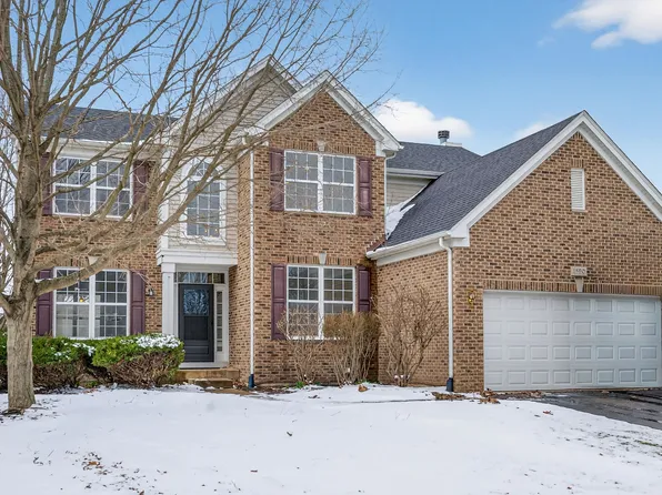 1590 Russell Dr, Hoffman Estates, IL 60192